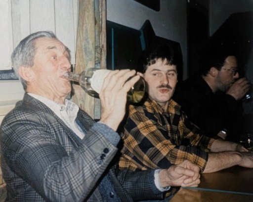 Der Weißwein war so „muid“, daß man ihn direkt aus der Flasche trinken konnte