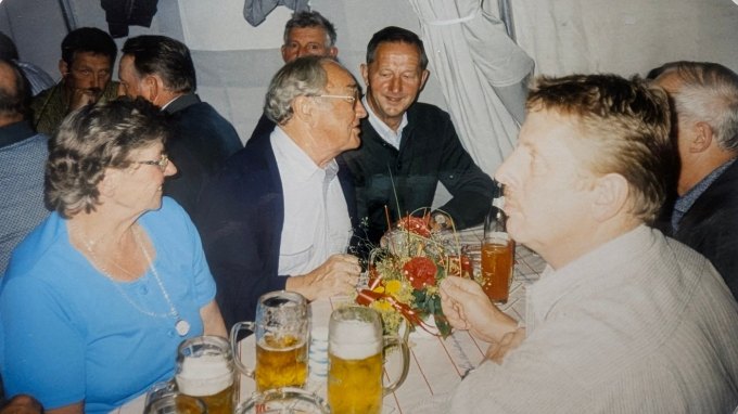 Eine Festzelttafel